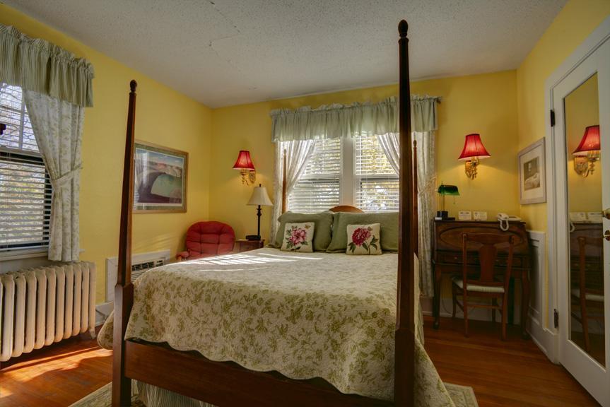 Brown Street Inn Bed And Breakfast Айова Сити Екстериор снимка